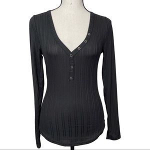 Rue 21 Long Sleeve Snap V-neck Henley Top Small